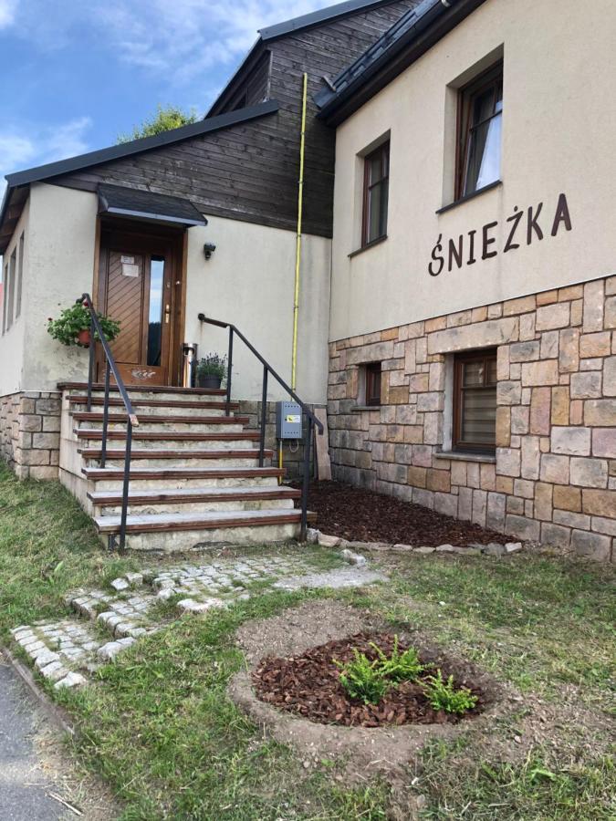 Appartement Sniezka à Duszniki Zdrój Extérieur photo